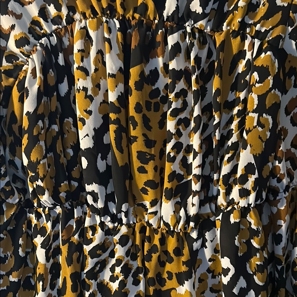 Leopard Print Ruffle Blouse - Picture 4 of 4